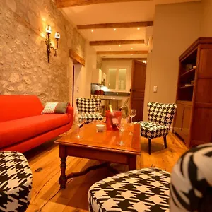 les-appartements-clarisse-et-mathilde.fr-provencehotel.com/