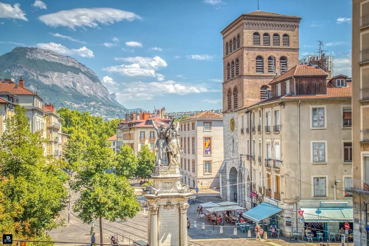 Appartement Atypique - Hypercentre / Place Aux Herbes Grenoble France