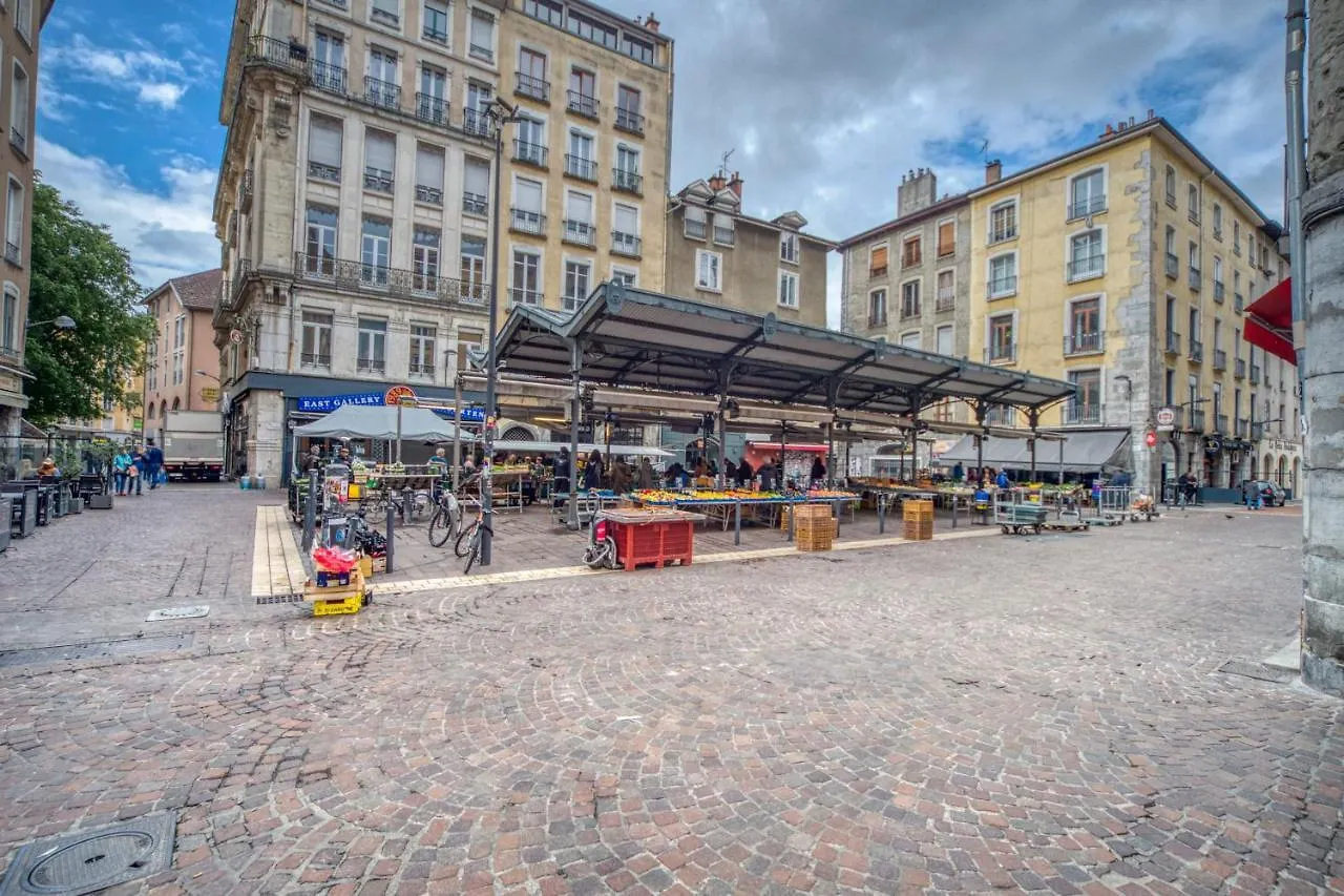 Atypique - Hypercentre / Place Aux Herbes Grenoble 0*,