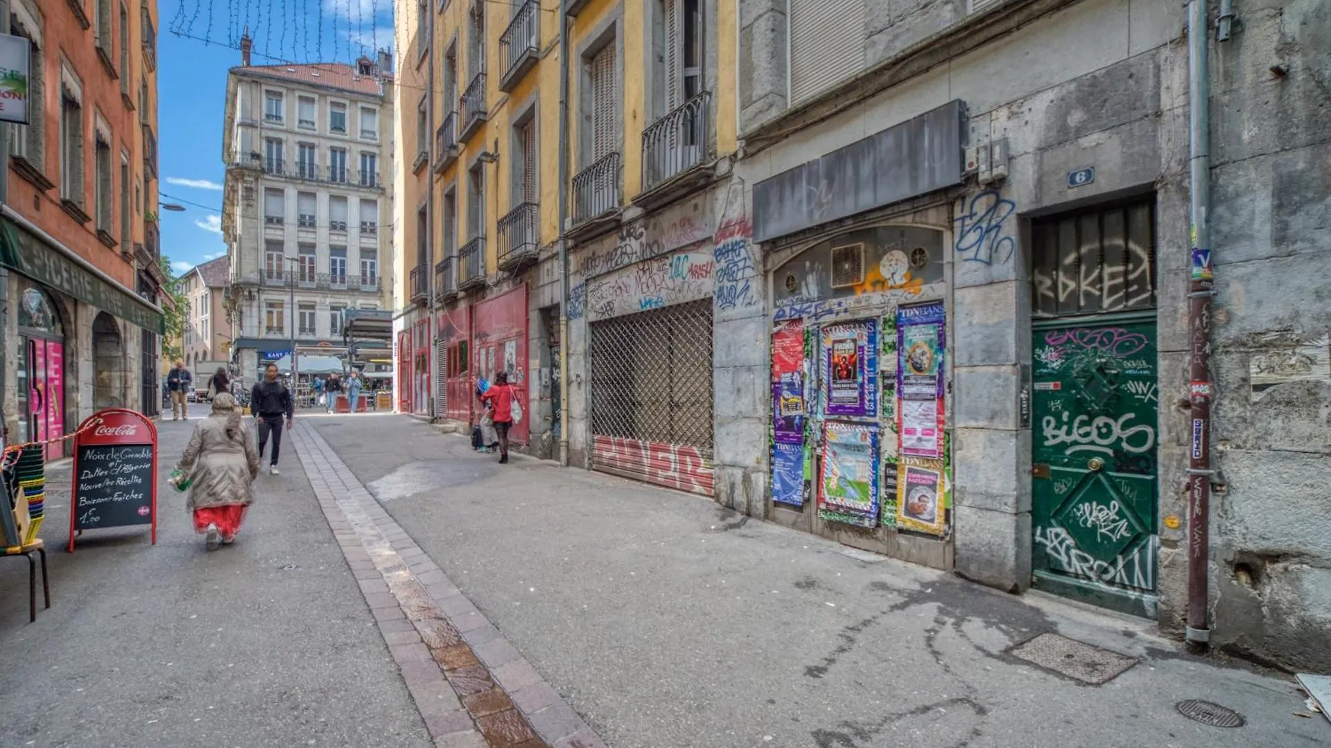 Atypique - Hypercentre / Place Aux Herbes Grenoble France